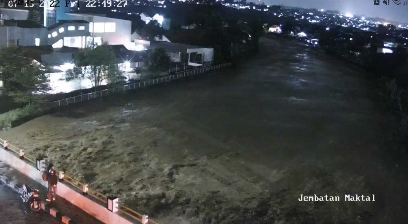 Breaking News : Hujan Deras Sejak Sore Sejumlah Daerah di Garut Terendam Banjir, Sungai Cimanuk Meluap